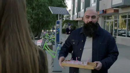 Modern Family S09E13