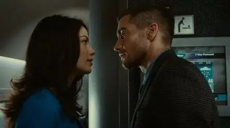 Source Code (2011)
