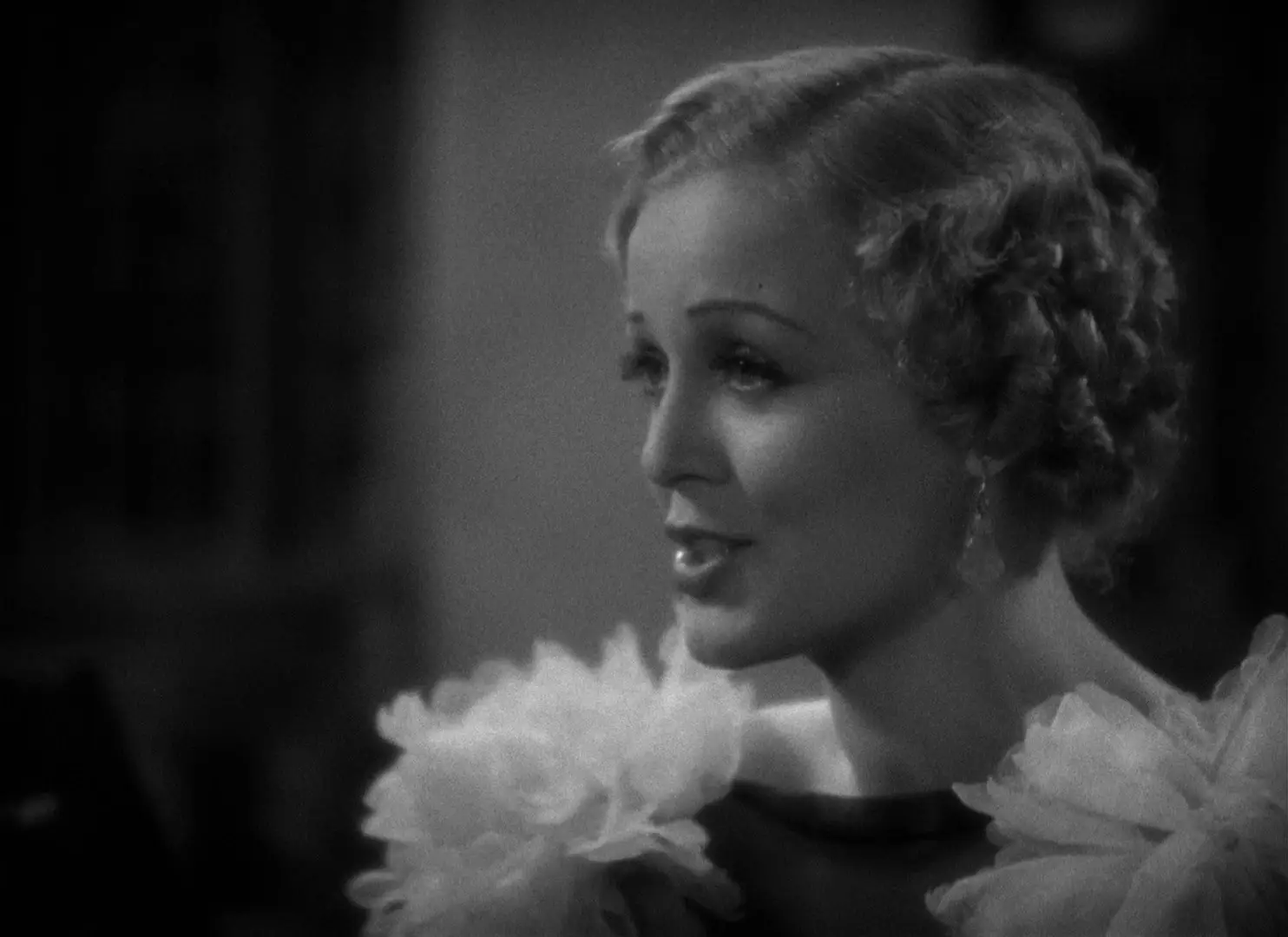 Secret of the Blue Room (1933) / AvaxHome