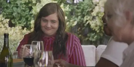 Shrill S01E03
