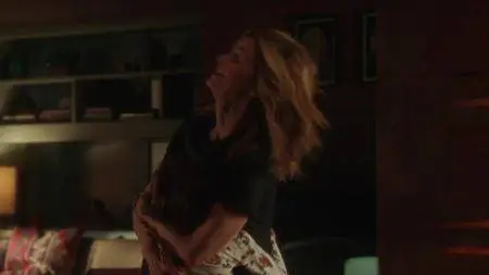 Ten Days in the Valley S01E01