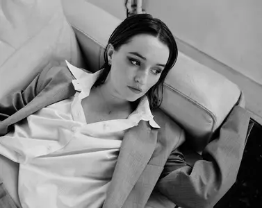 Kaitlyn Dever by Nic Walker for The New York Times Style Australia May 2025