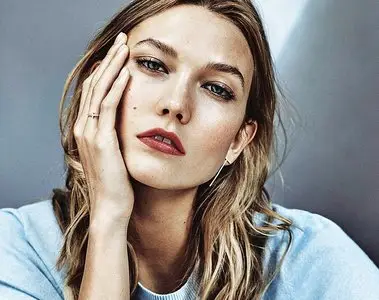 Karlie Kloss by Emma Tempest for Sunday Times Style September 2015