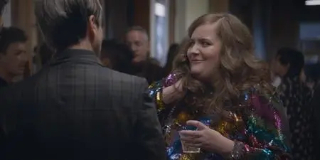 Shrill S01E03
