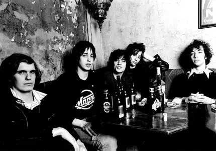 The Strokes – Studio Albums Collection (2001-2011) + 1 EP + 2 Maxi Singles (7CD) [Re-Up]