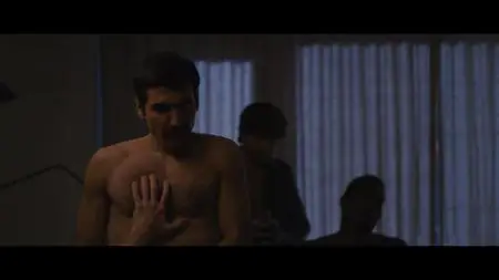 Halston S01E04