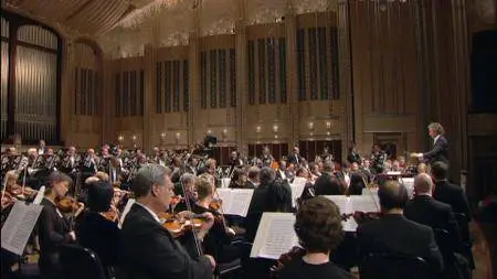 Franz Welser-Most, The Cleveland Orchestra - Bruckner: Symphony No. 7 (2011) [Blu-Ray]