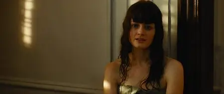 Violet & Daisy (2011)
