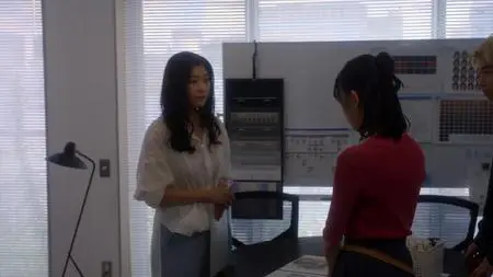 Fishbowl Wives S01E01