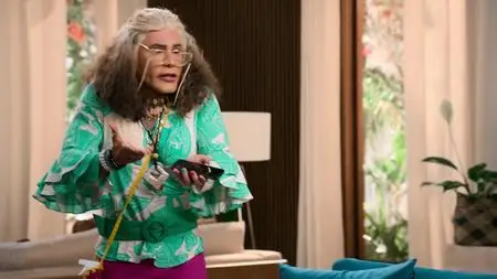 Smother-In-Law S02E02