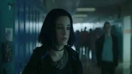 Titans S01E01