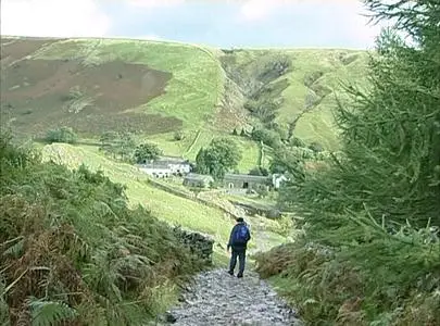 Explore The Lake District (2004)