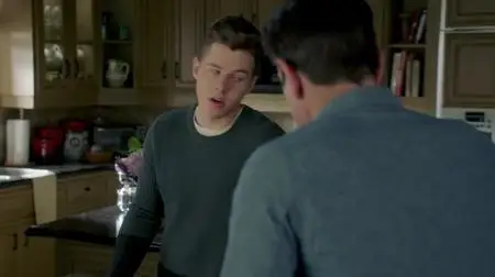 Modern Family S09E11