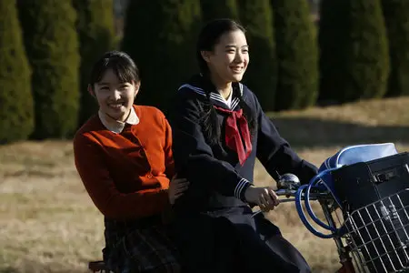 Hula Girls (2006)