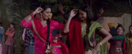 Luv Shuv Tey Chicken Khurana (2012)