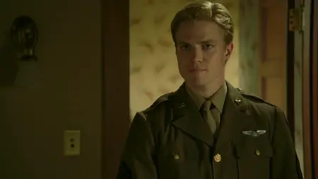 Closing the Ring (2007)