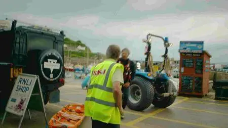 BBC - Saving Lives at Sea (2016)