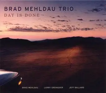 Brad Mehldau Trio - Day Is Done