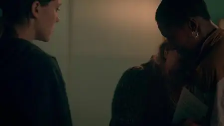 Clique S02E04