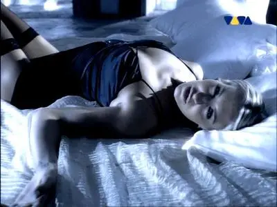 VideoClips Sarah Connor - Living To Love You.mpg - 128 Mb