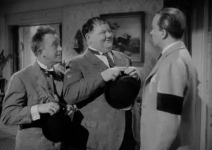 Dick und Doof: Die Geheimagenten (1942)