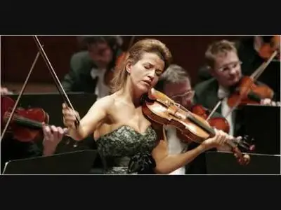 111 Years Deutsche Grammophon - DVD 5 - Anne Sophie Mutter playing Mozart violin concertos 4 & 5 (2009)