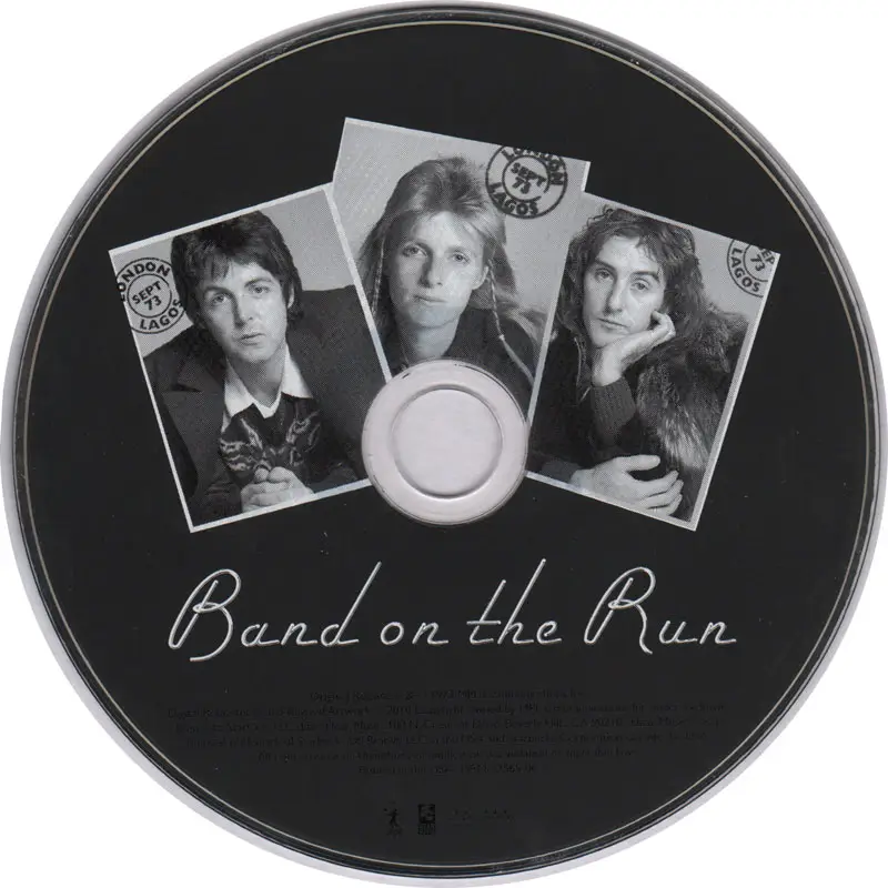 Paul mccartneys band. Paul MCCARTNEY & Wings (1973). Band on the Run пол Маккартни. Paul MCCARTNEY and Wings "Band on the Run" 1973 год. Paul MCCARTNEY Wings Band on the Run CD.