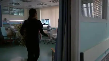 Holby City S20E04