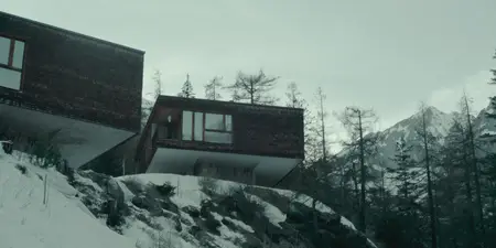 Nine Perfect Strangers S02E01
