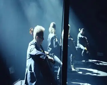 Apocalyptica - Plays Metallica by Four Cellos - A Live Performance (2018) [DVD9]