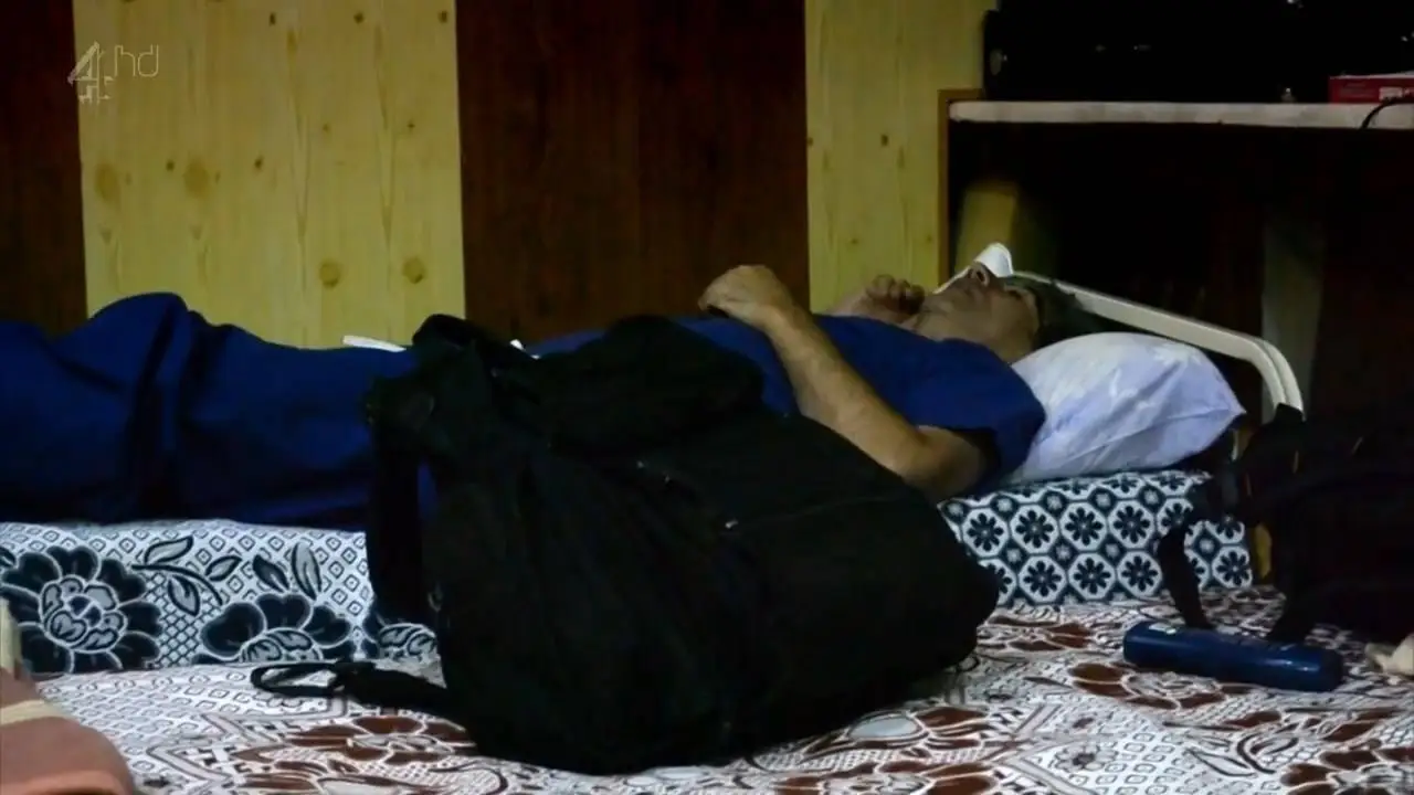 Channel 4 - A and E in the War Zone (2014)