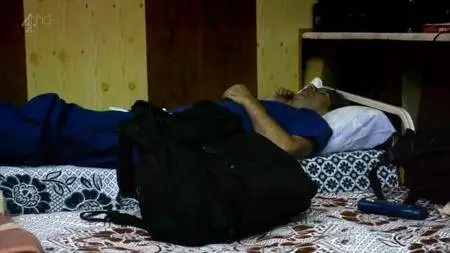 Channel 4 - A and E in the War Zone (2014)