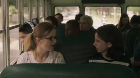 Everything's Gonna Be Okay S01E01