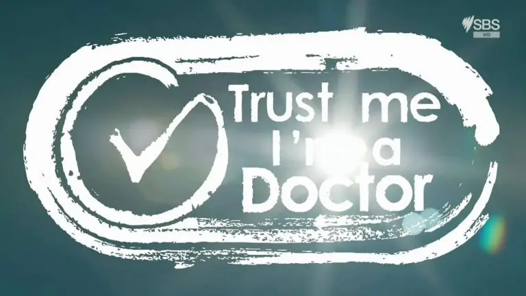 I am a doctor. Trust me i am a Doctor. Доктор кто Trust me i'm a Doctor. Trust me i'm a Doctor обои. Doctor надпись.