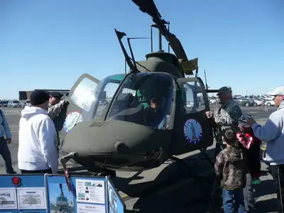 Bell OH-58A Kiowa Walk Around