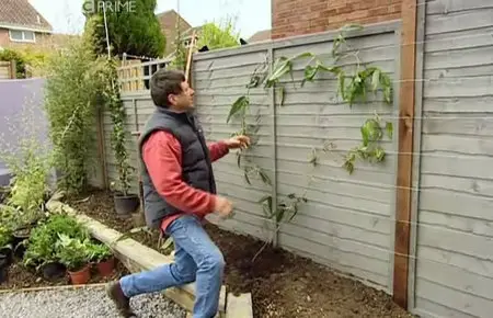 How To Be A Gardener - Series 2 (2002)