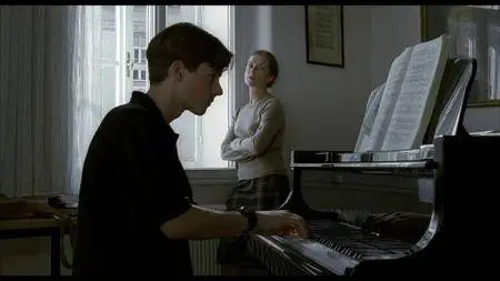 The Piano Teacher (2001)