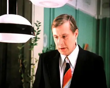 Sluzhebnyj Roman / Служебный роман (1977)