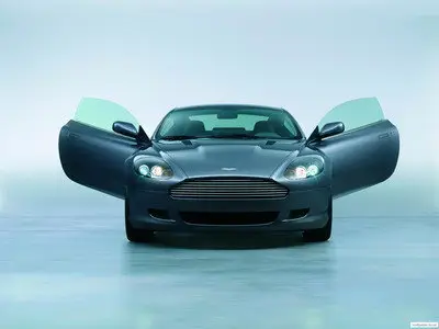 Aston Martin - Desktop Wallpapers 1