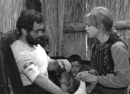 Oi sfaires den gyrizoun piso / Bullets Don't Turn Back (1967)