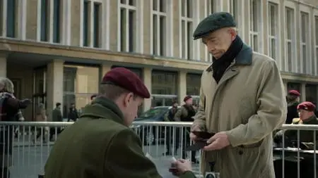 Counterpart S02E01