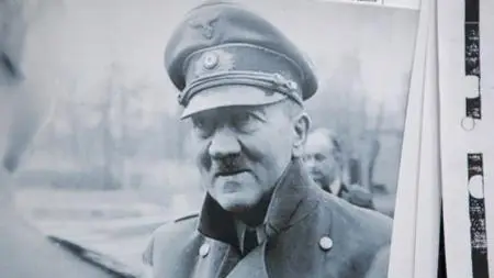 Hunting Hitler S03E01