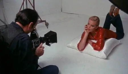 Lipstick (1976)