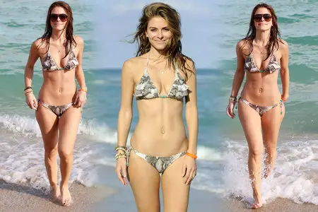 Maria Menounos - Bikini Candids in Miami December 29, 2011