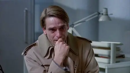 Dead Ringers (1988)