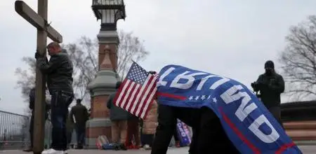 BBC - America: Faith on the Frontline (2022)