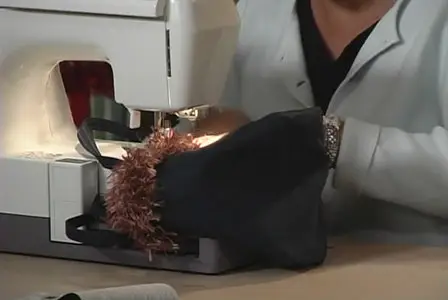 Making Handbags (2003)