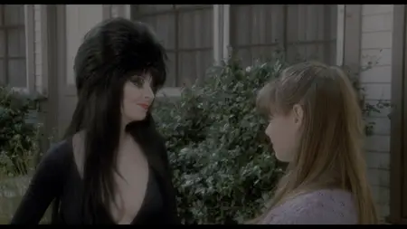 Elvira: Mistress of the Dark (1988) [4K, Ultra HD]