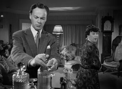 The Shop at Sly Corner (1947)