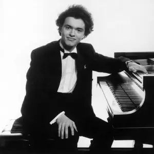 Evgeny Kissin - The Early Recordings (2007) 5 CD Box Set [Historic Russian Archives] Re-Up